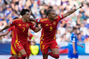 Španělská reprezentace U21 slaví gól proti Slovensku