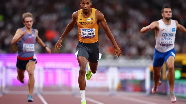 Rozběh Víta Müllera na 400 metrů překážek s ohlasem