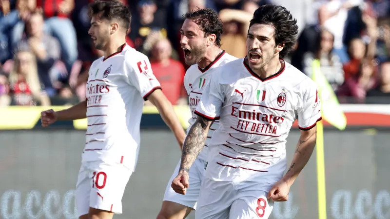 Sandro Tonali slaví gól