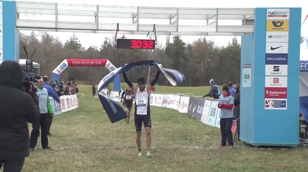 Homoláč a Stewartová obhájili krosové tituly