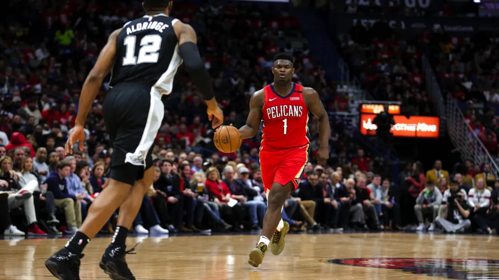 Zion Williamson v utkání se San Antoniem