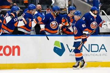 Palát se rychle uvedl u Islanders gólem a byl hvězdou derby proti Rangers