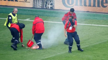 Pořadatelem odklízejícího světlice otřásl dělbuch