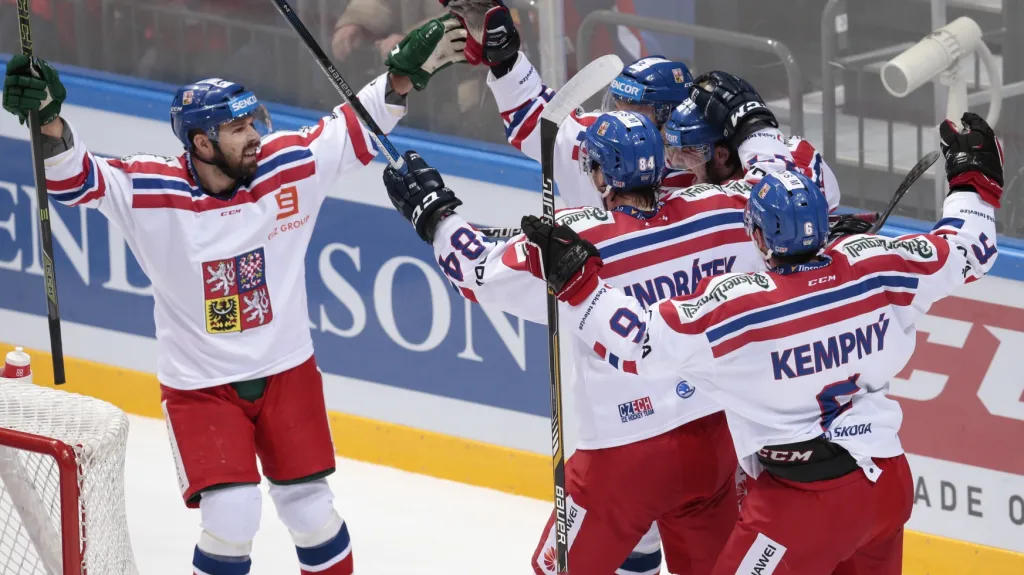 Radující se Češi