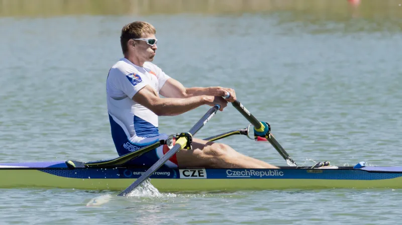 Synek má čtvrtý evropský titul na skifu, zlato slaví i český ženský dvojskif