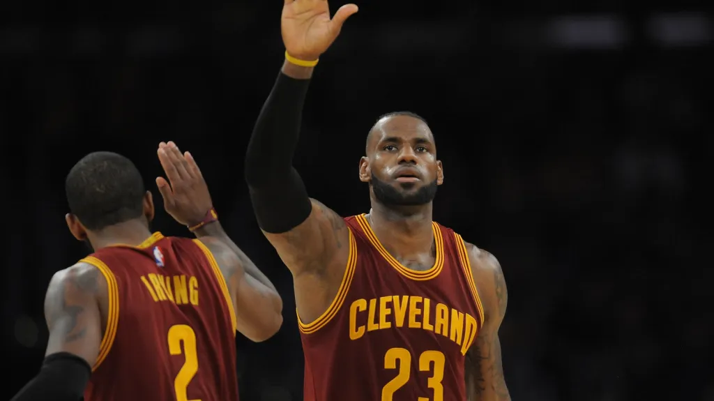 LeBron James a Kyrie Irving
