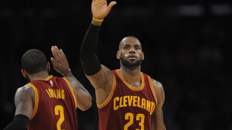 LeBron James a Kyrie Irving