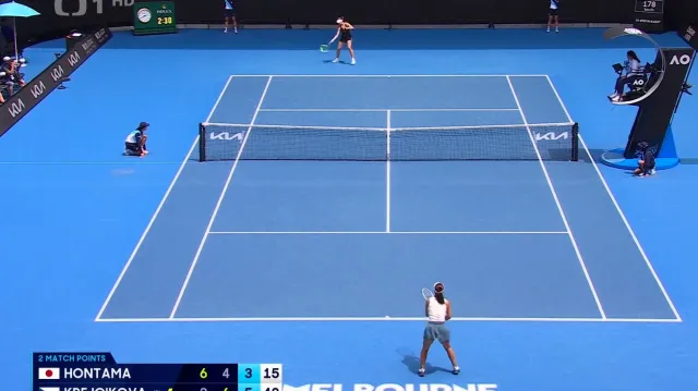 Macháč, Krejčíková a Brenda Fruhvirtová jsou ve 2. kole Australian Open