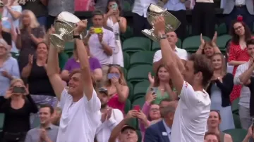 Australané vyhráli ve Wimbledonu debla