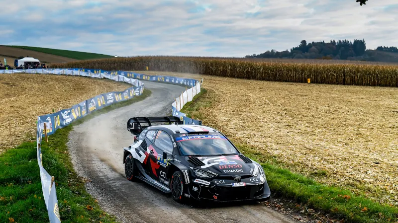 Ogier drží vedení ve Středoevropské rallye