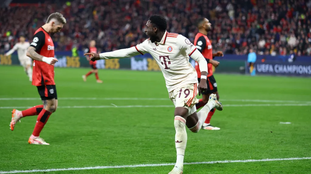 Alphonso Davies se raduje z branky