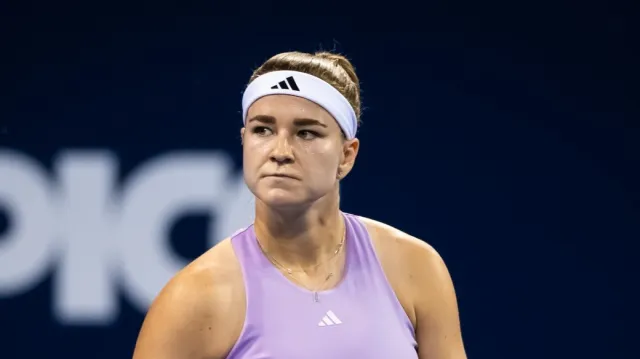 Muchová finále v Pekingu neobhájí, v osmifinále podlehla Anisimovové