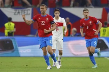 Tomáš Souček v utkání s Tureckem