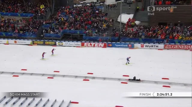 Závěr závodu na 50 kilometrů volně žen na MS v Trondheimu