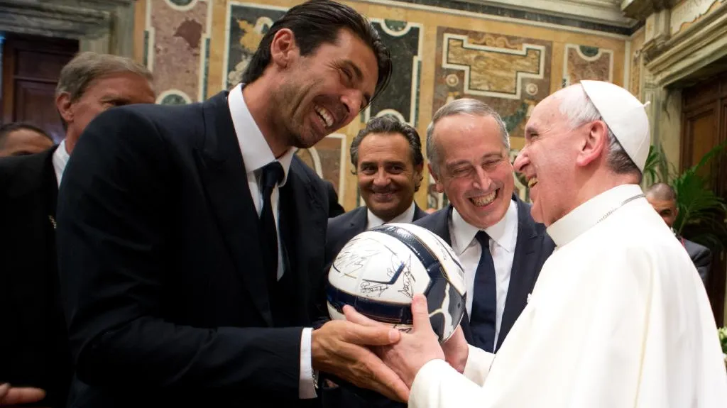 Gianluigi Buffon a papež František