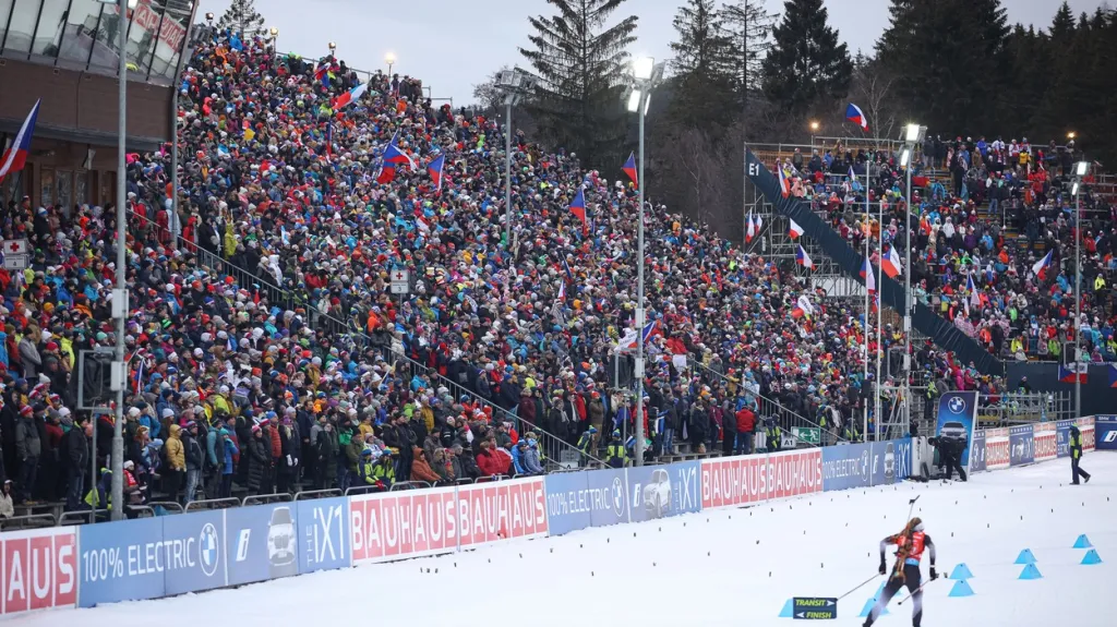 Fanoušci SP v biatlonu v Novém Městě milují