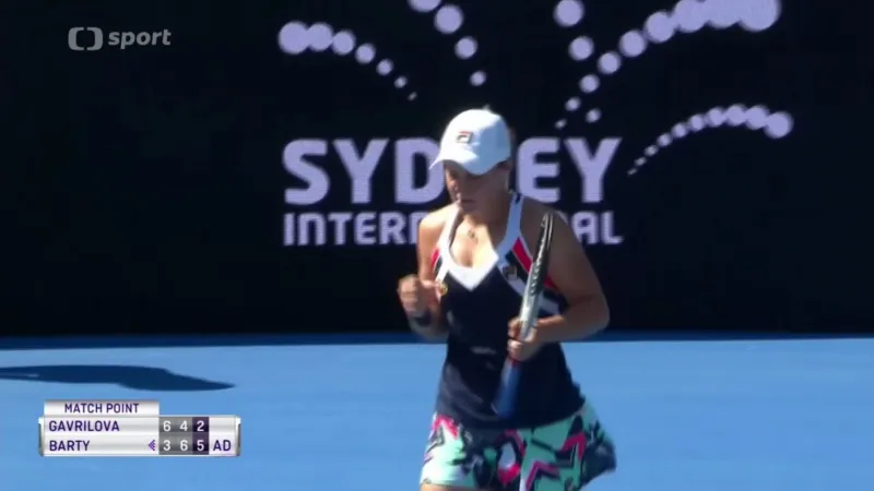 Finále v Sydney si zahrají Bartyová a Kerberová