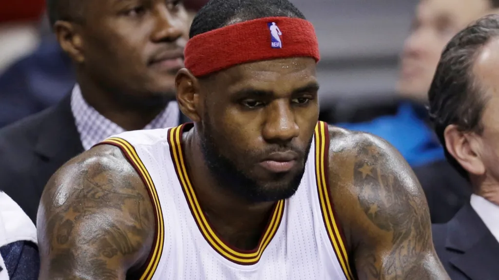 Zklamaný LeBron James