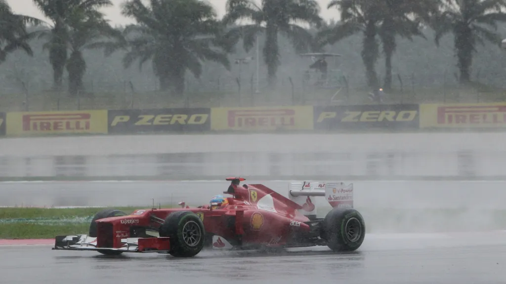 Fernando Alonso při Velké ceně Malajsie