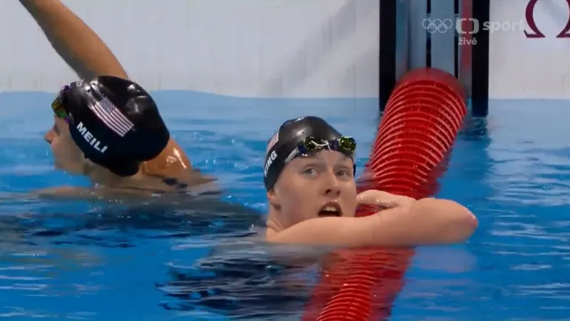 Plavecké finále žen na 100 m prsa