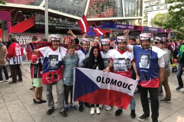 Čeští fanoušci vládnou Bratislavě