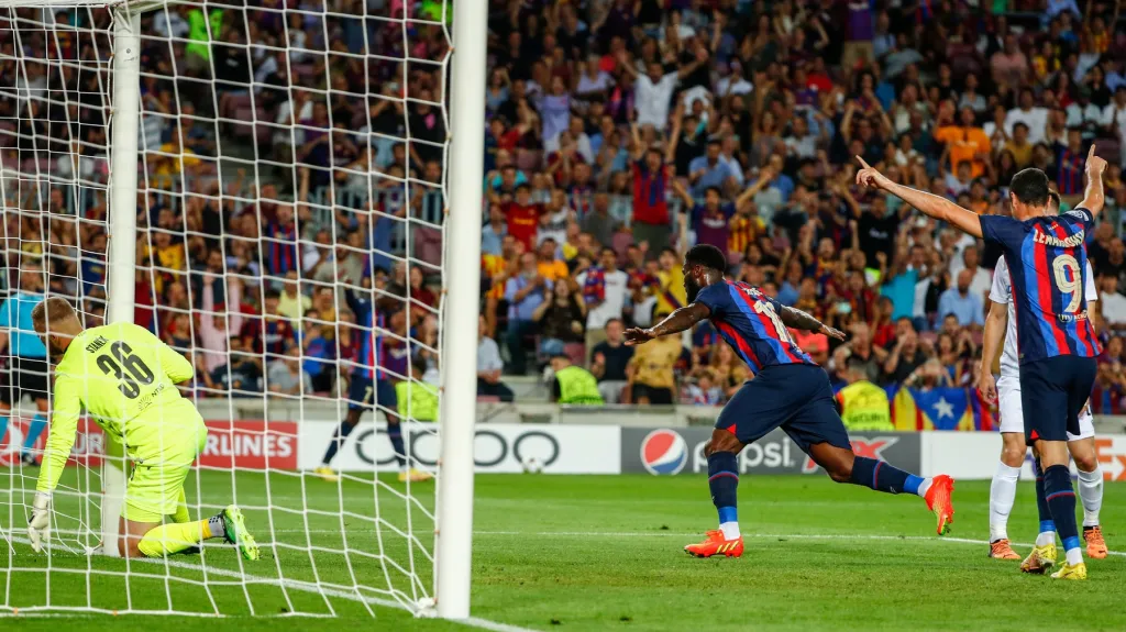 Utkání Barcelona - Plzeň