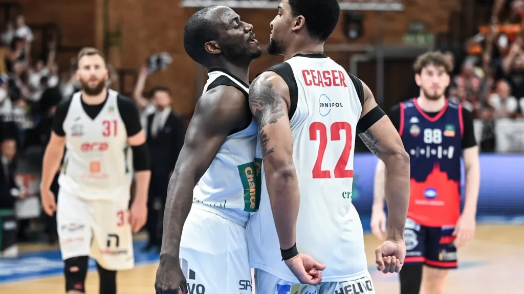 Basketbalisté Nymburku