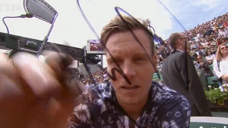 Berdych postoupil přes Isnera do čtvrtfinále