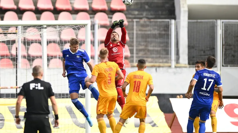 Dukla zahájila druhou ligu výhrou 3:0 nad Vyšehradem