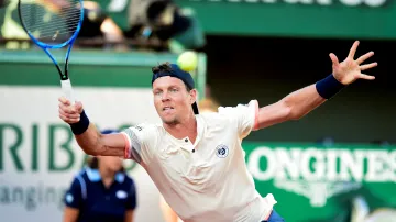 Berdych se na kurty vrátil vítězstvím nad Kohlschreiberem