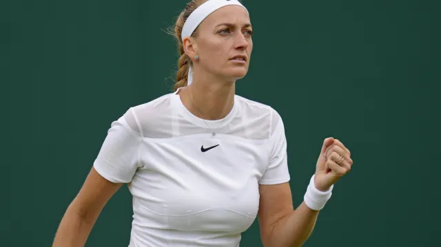 Kvitová a Krejčíková ve Wimbledonu postupují, Plíšková končí