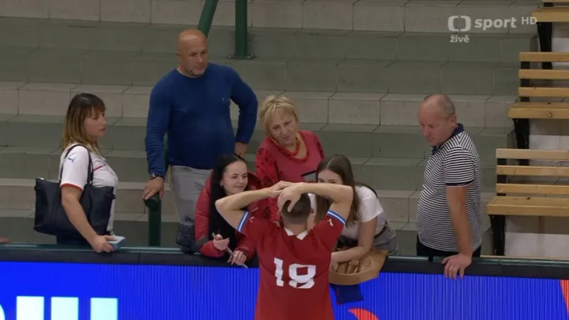 Závěr utkání Česko – Itálie s ohlasy