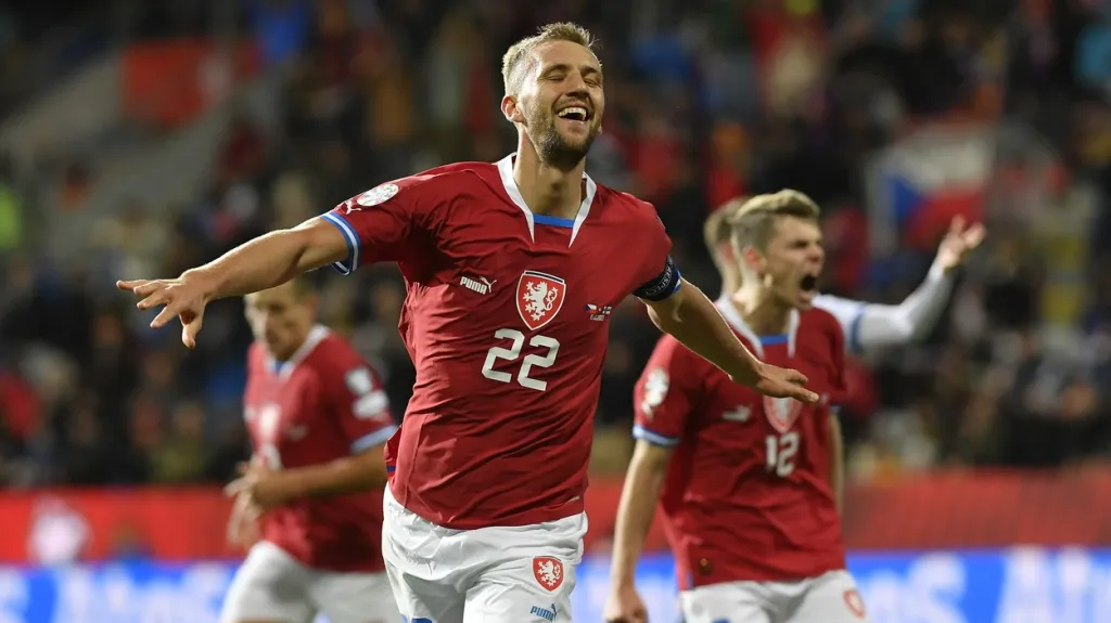 Tomáš Souček po proměněné penaltě