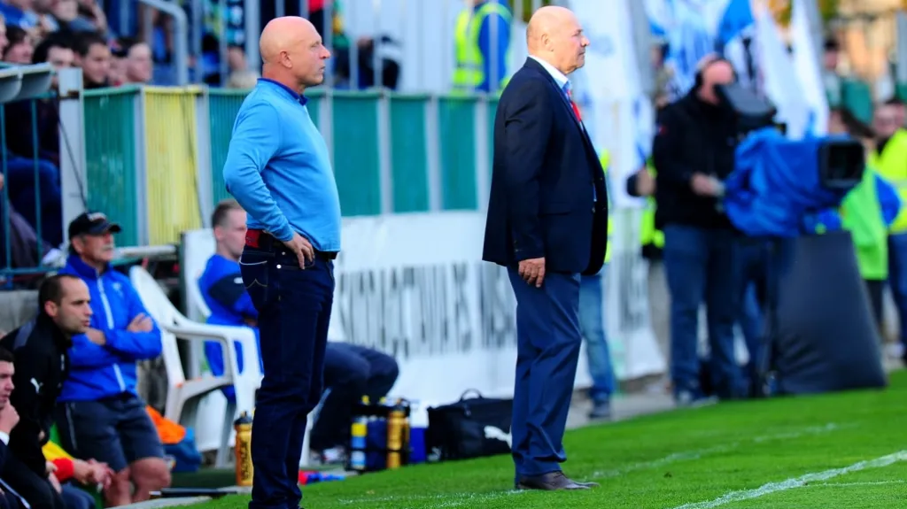 Karel Jarolím (vlevo) a Miroslav Koubek. Utkání Synot ligy mezi celky Mladá Boleslav a Viktoria Plzeň