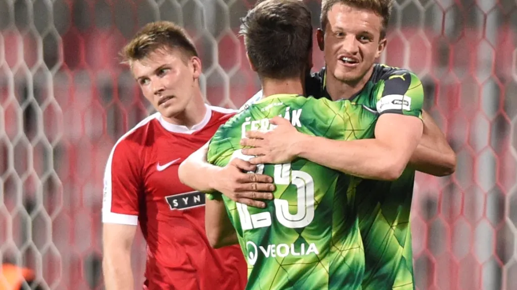 Aleš Čermák a Jan Kopic z Plzně slaví gól v síti Brna
