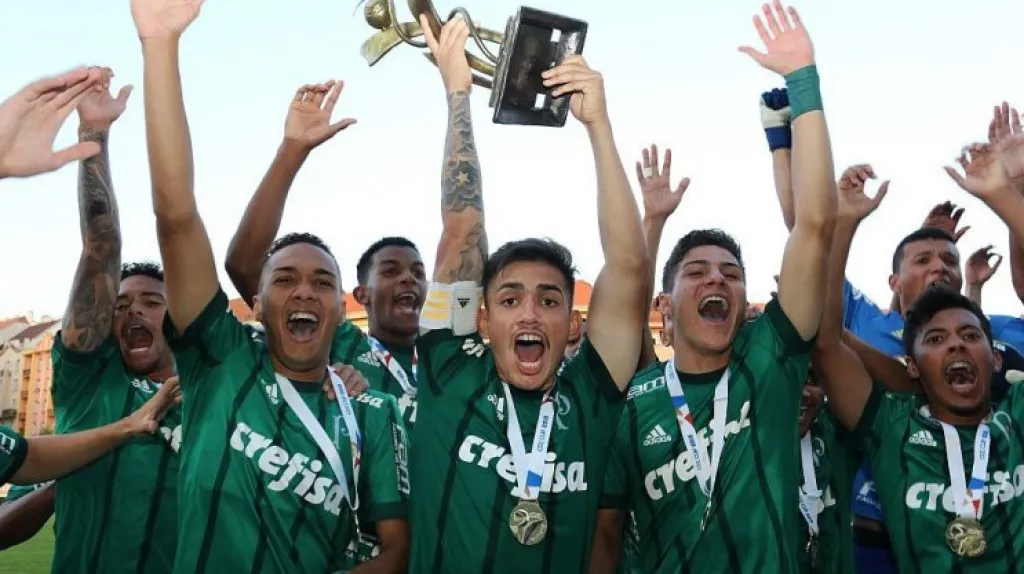 Mladí fotbalisté Palmeiras