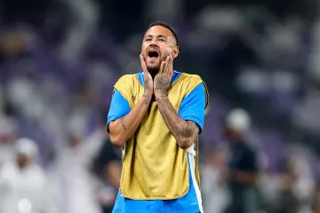 Neymar zůstane v Santosu, smlouvu prodloužil do konce roku