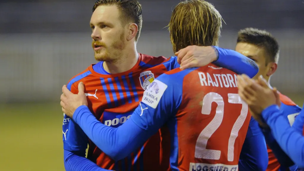 Slavící fotbalisté Plzně