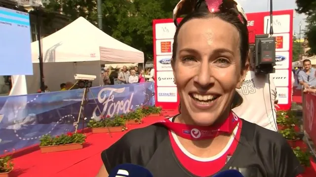 Střední triatlon v Praze ovládli Kahlefeldtová a Angert