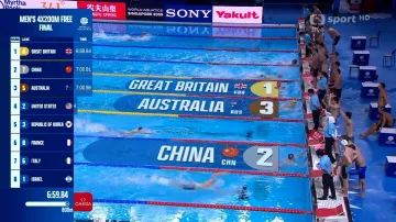 Britové ovládli štafetu 4 x 200 m volným způsobem