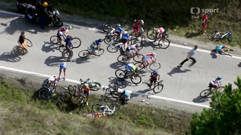 Hromadný pád na MS, ve kterém skončila i Sáblíková