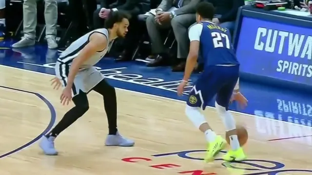 San Antonio neudrželo vysoké vedení a s Denverem padlo, Utah si poradil s Dallasem