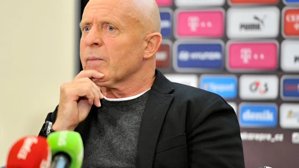 Trenér české reprezentace Karel Jarolím