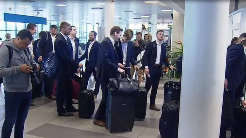 Hokejisté se přesunuli do Dánska, s týmem odcestoval i Krejčík