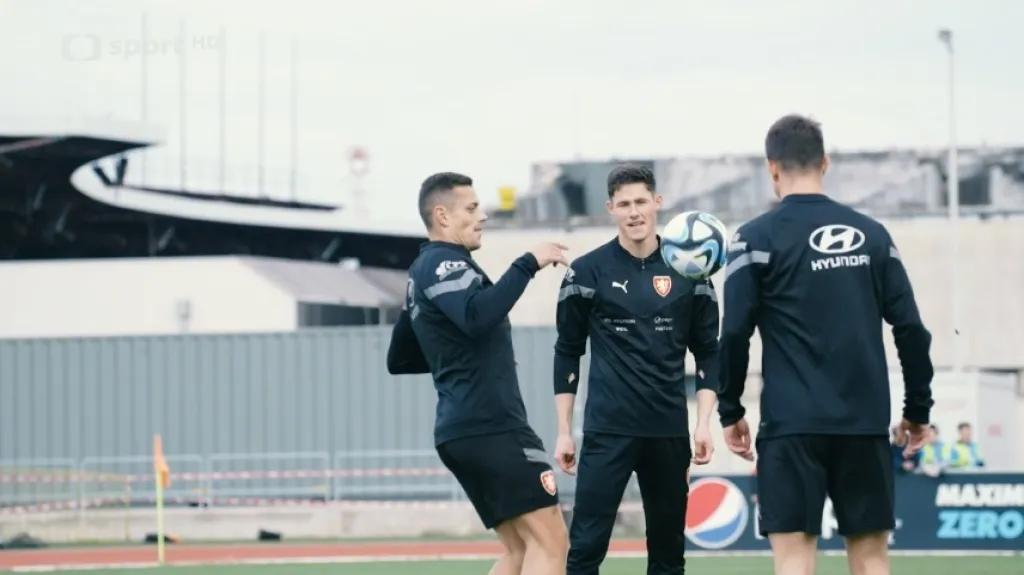 Fotbal Extra: Vitík se rozkoukává v A-týmu reprezentace