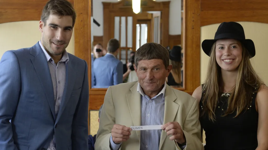 David Svoboda, Josef Váňa a Eva Samková při losování
