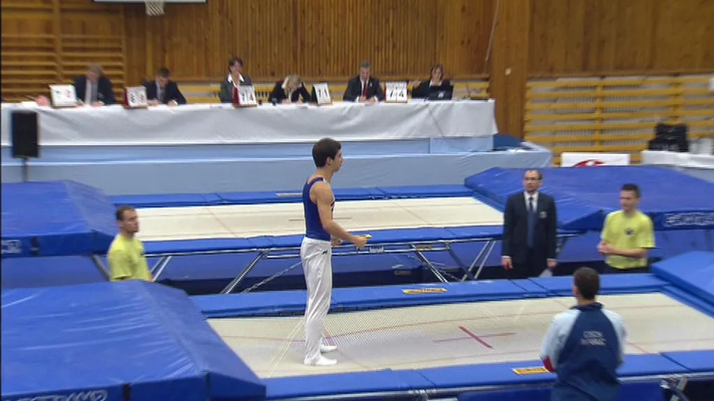 Ashhaba na trampolíně