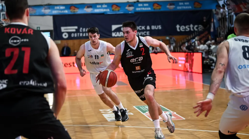 Utkání Ostrava – Nymburk