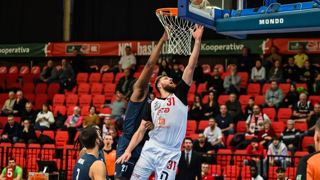 Utkání Nymburku s Ostravou