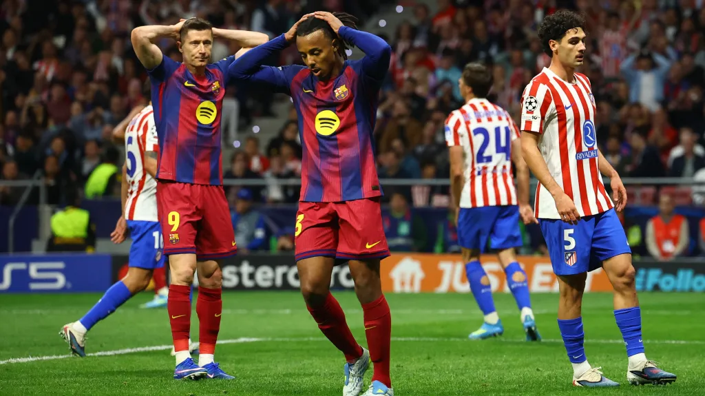 Zklamaní fotbalisté Barcelony